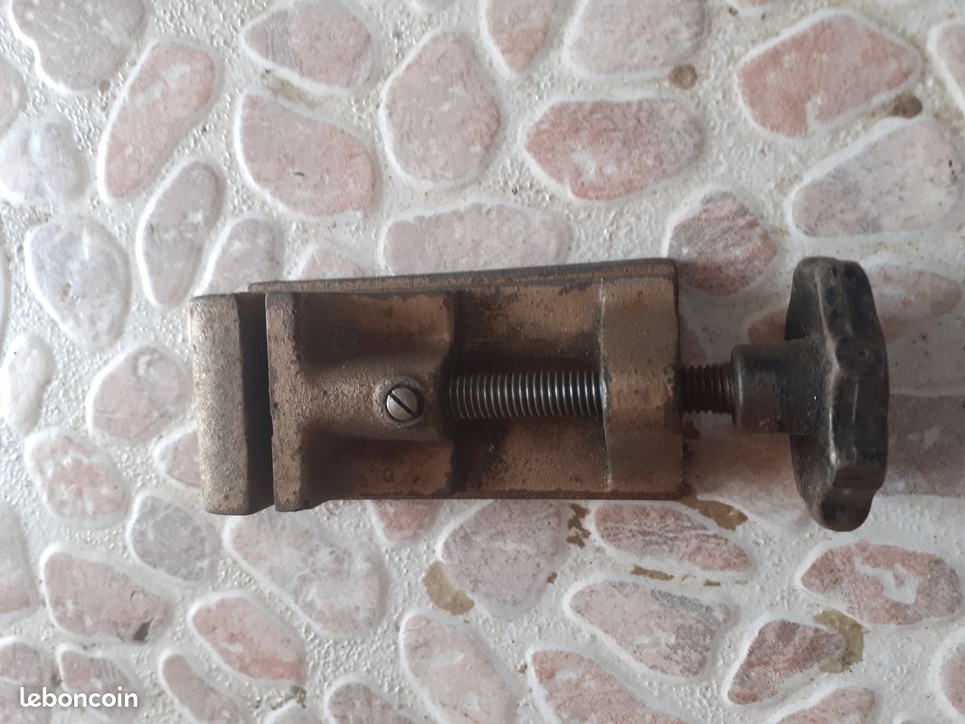 Petit étau (image 4)