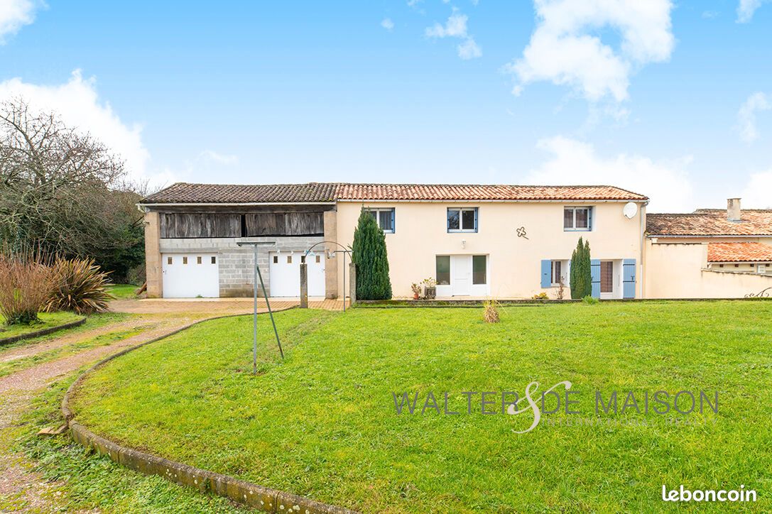Maison 5 pièces 162 m² - Chenac-Saint-Seurin-d'Uzet 17120 (image principale 0)