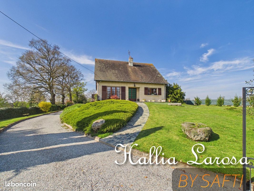 Maison 6 pièces 130 m² · à Thollet · 130 m² · 148 000 €