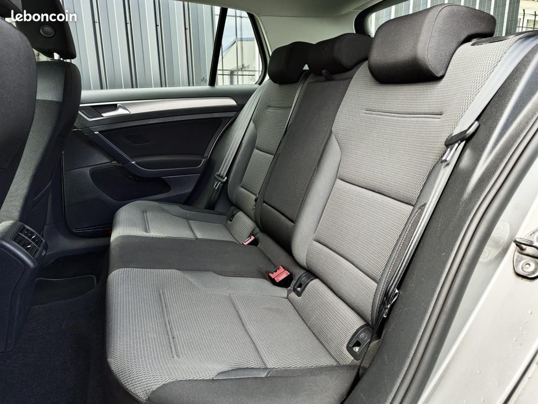 Volkswagen Golf VII 5 Portes 1.6 TDI 16V Blue Motion DSG7 S&S 110 cv (image 9)