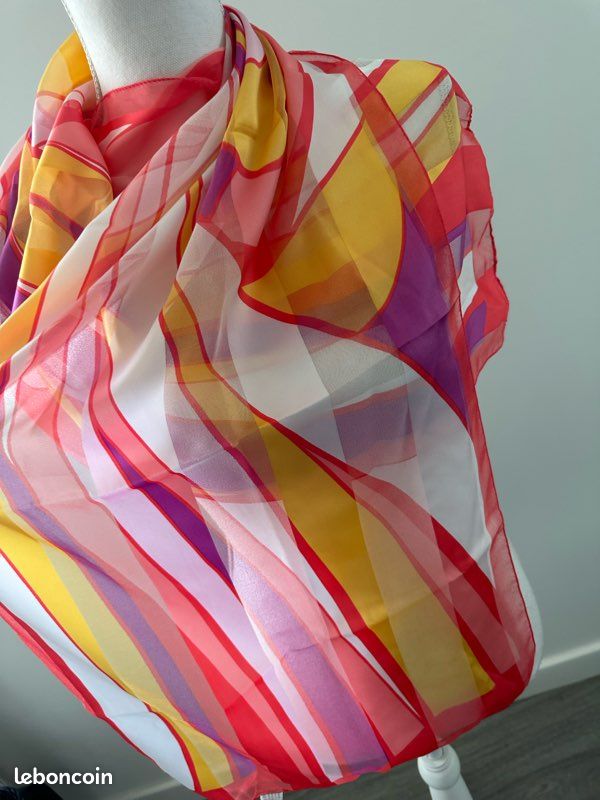Foulard Rose Corail Femme - Marque Pimkie - Occasion