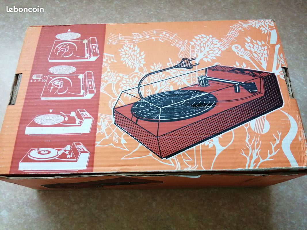 Tourne disque vintage jamais servi dans son emballage (image 1)