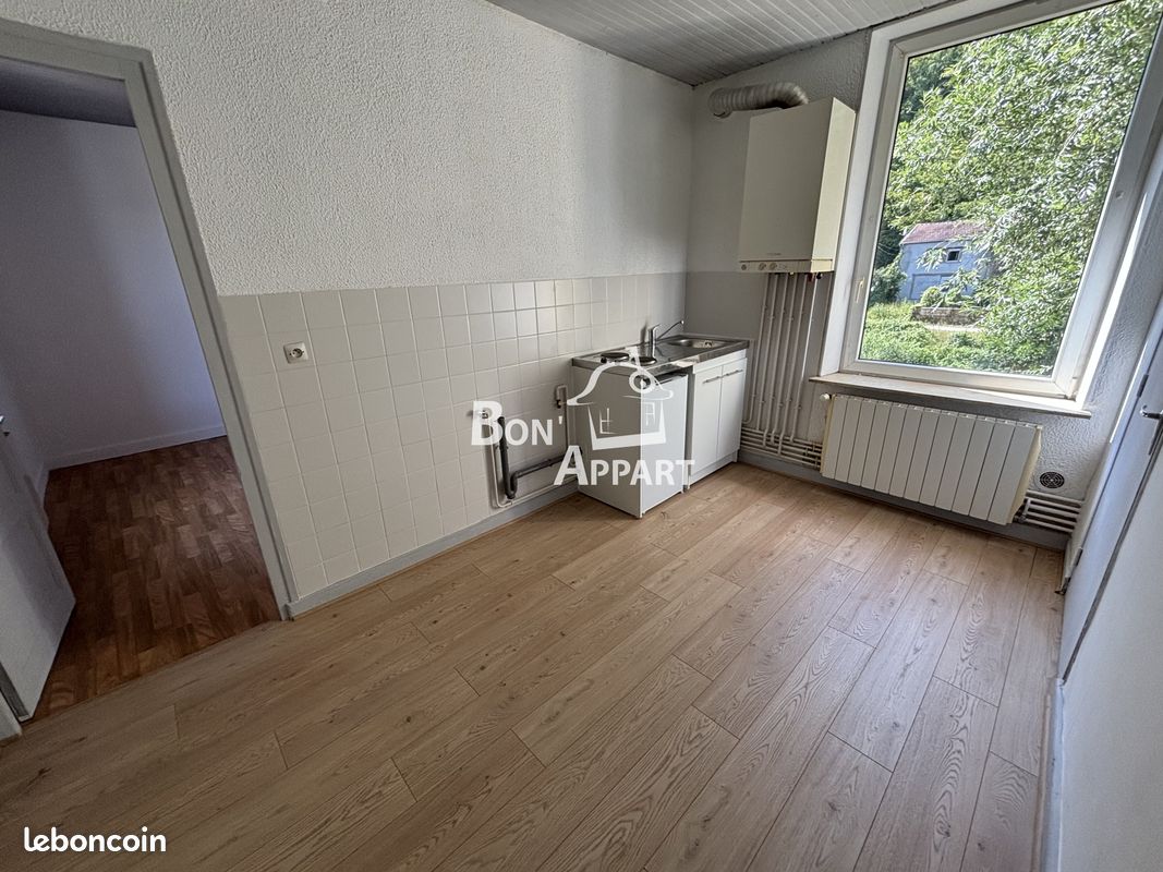Appartement 2 pièces 27 m² · à Homécourt · 27 m² · 400 €