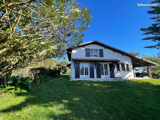 Propriété 6 pièces 120 m²
