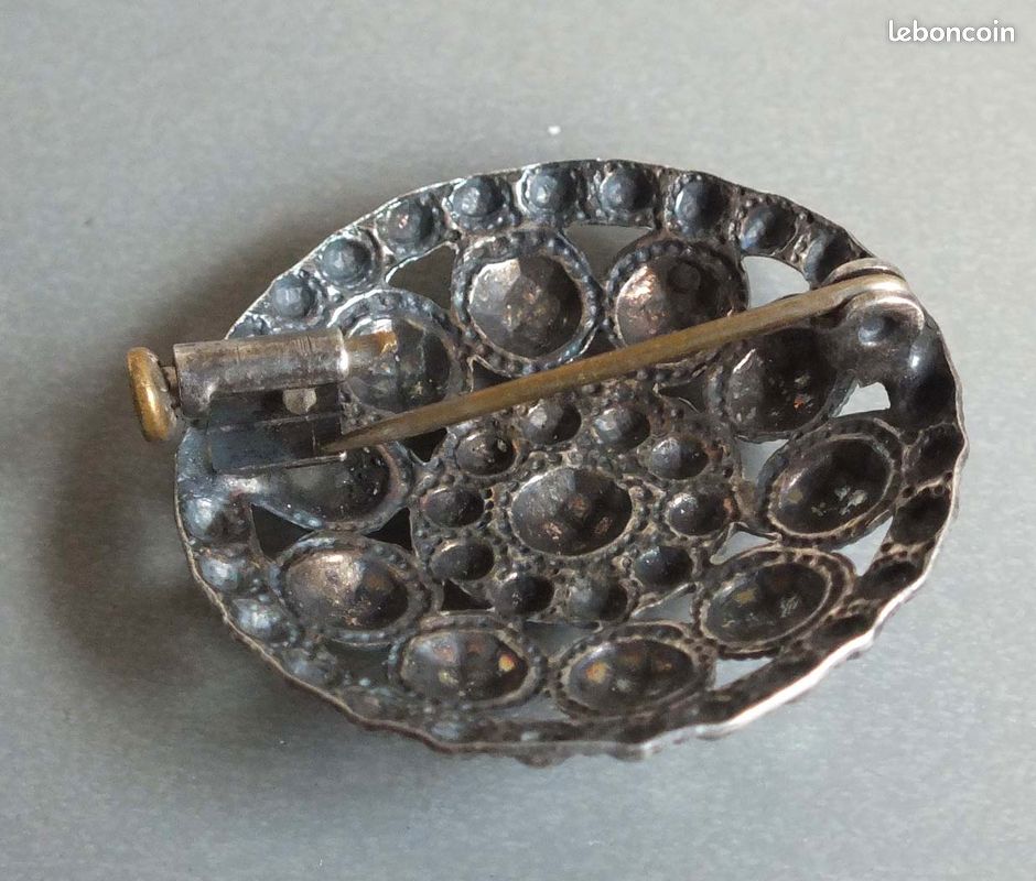 Broche Ancienne Ronde En Pierre Argentée - Bijou Vintage Avec Pierre Naturelle