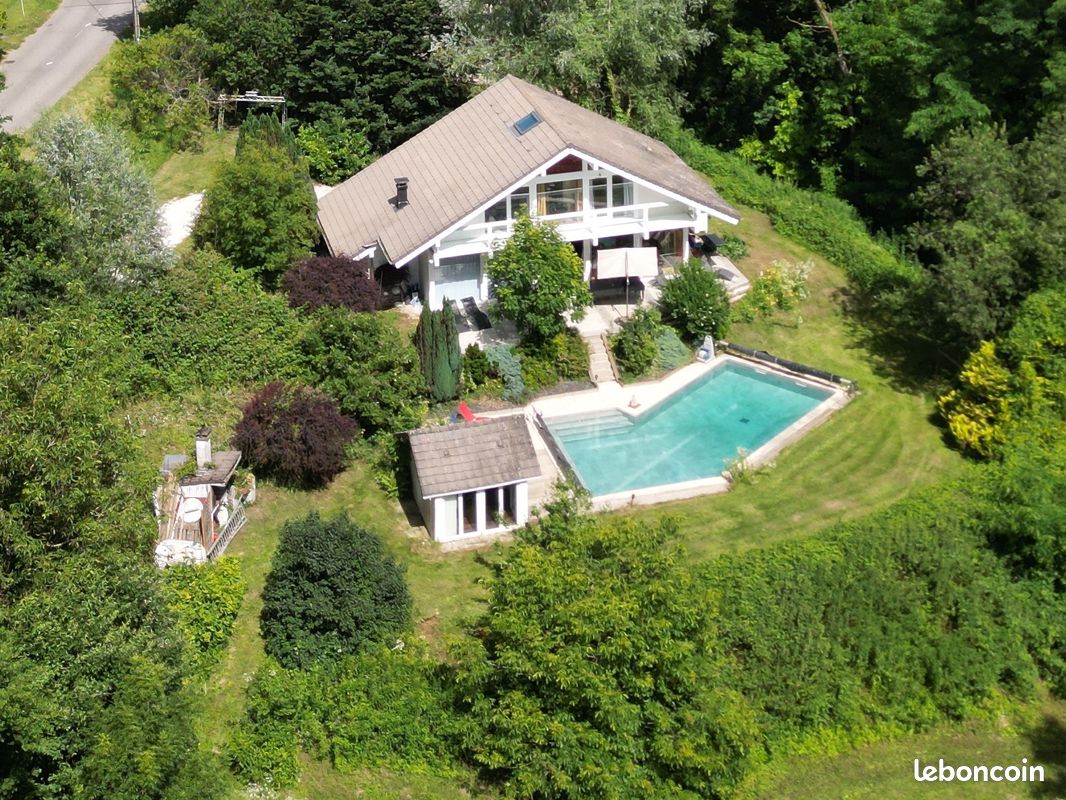 Maison 4 pièces 120 m² · à Rumilly · 120 m² · 588 000 €