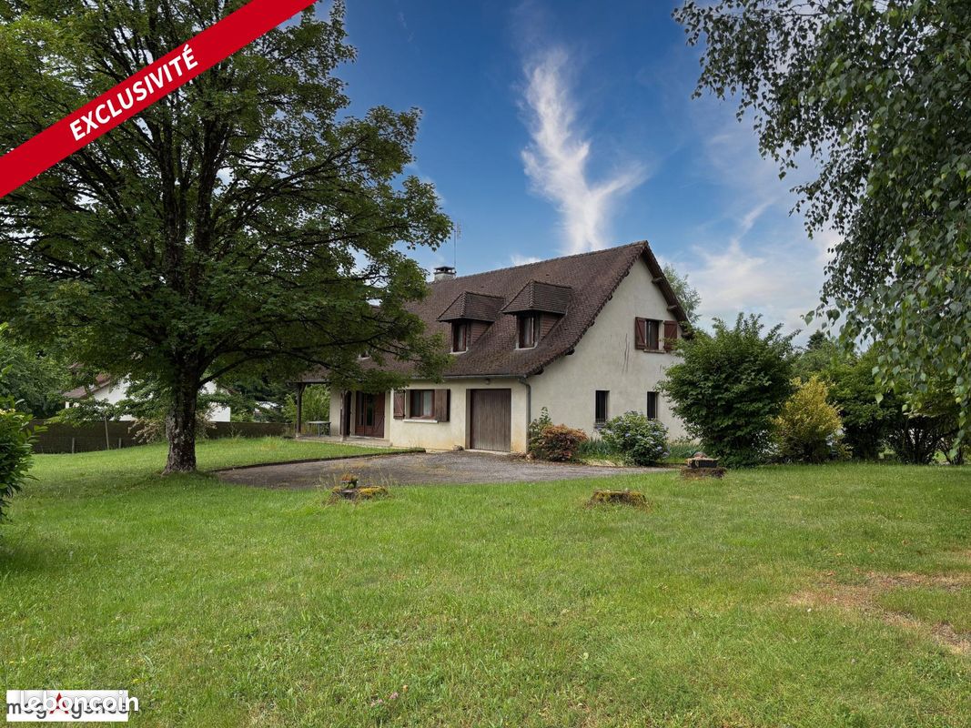 Maison 6 pièces 166 m² · à Lagraulière · 166 m² · 179 000 €