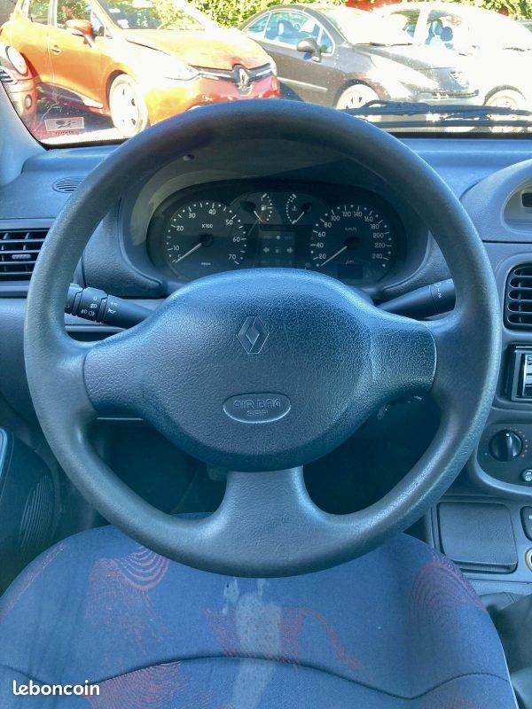 RENAULT CLIO II 1.9L Diesel RTA 65cv / Révisée&Garantie (image 8)