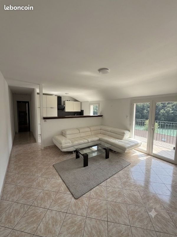 Appartement 2 pièces 50 m² · à Valserhône · 50 m² · 950 €