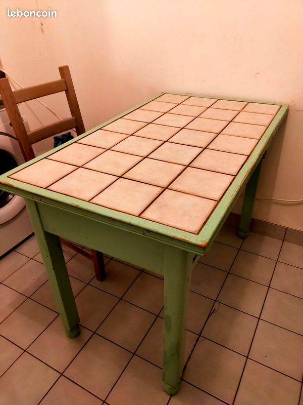 Table de cuisine (image 1)
