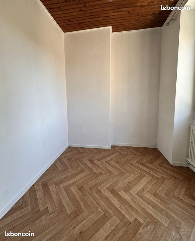 Appartement 3 pièces 52 m² · à Moirans · 52 m² · 720 €