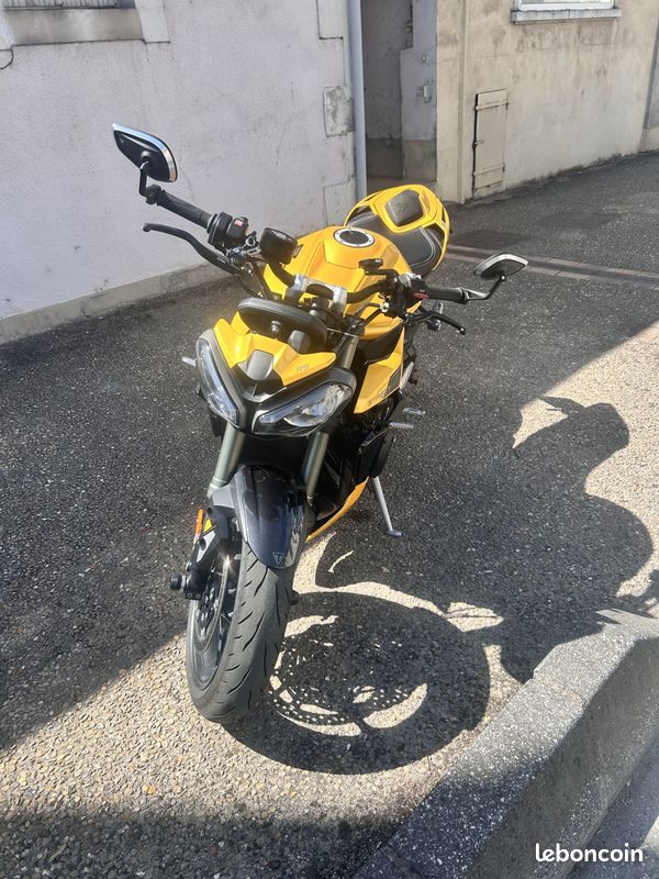 765 Street Triple RS 2023 (image 1)