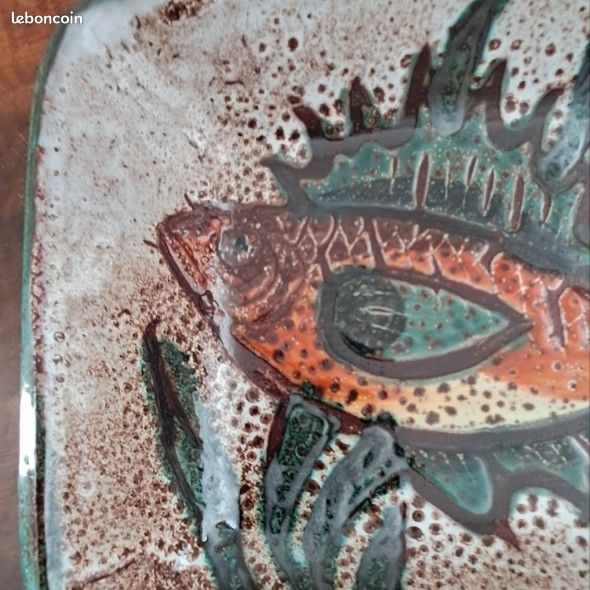 Plat faïence de Vallauris. Années 60, décor de poisson (image 5)