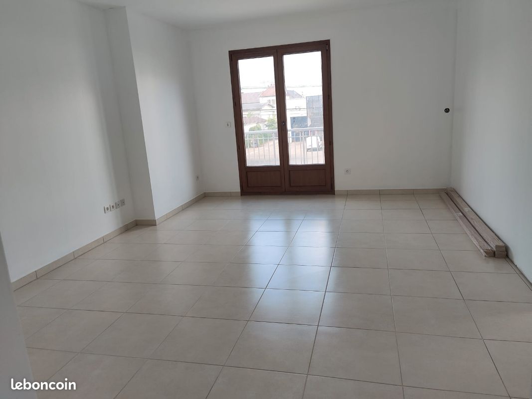Appartement 3 pièces 70 m² · à Scionzier · 70 m² · 950 €/mois