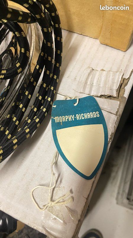 Ancien fer de voyage double tension MORPHY RICHARDS - Modèle