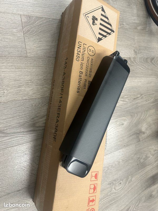 Specialized M2 series battery 500Wh - Batérie a nabíjačky - MTBIKER bazár