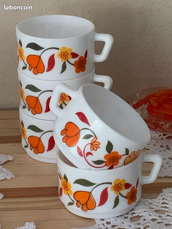 Vintage tasses bleu blanc/lot 4/opaline Arcopal/vaisselle France français/motif fleur bleu myosotis/service thé café/cadeau maison cuisine - France