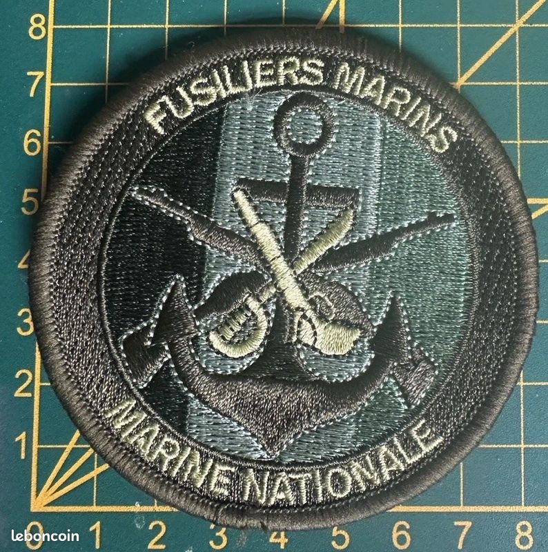 Insigne Original Fusiliers Marins – CP LORIENT 1960 – Compagnie De Protection – Très Bon état