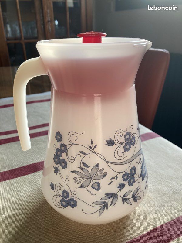 Carafe pichet broc Arcopal modèle Antar bleu 1L bouchon plastique rouge vintage LAB (image 3)