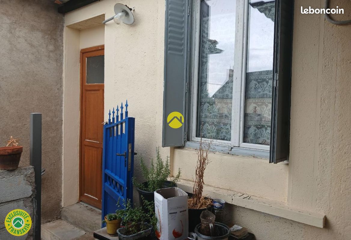 Maison 8 pièces 128 m² · à Lurcy-Lévis · 128 m² · 17 500 €