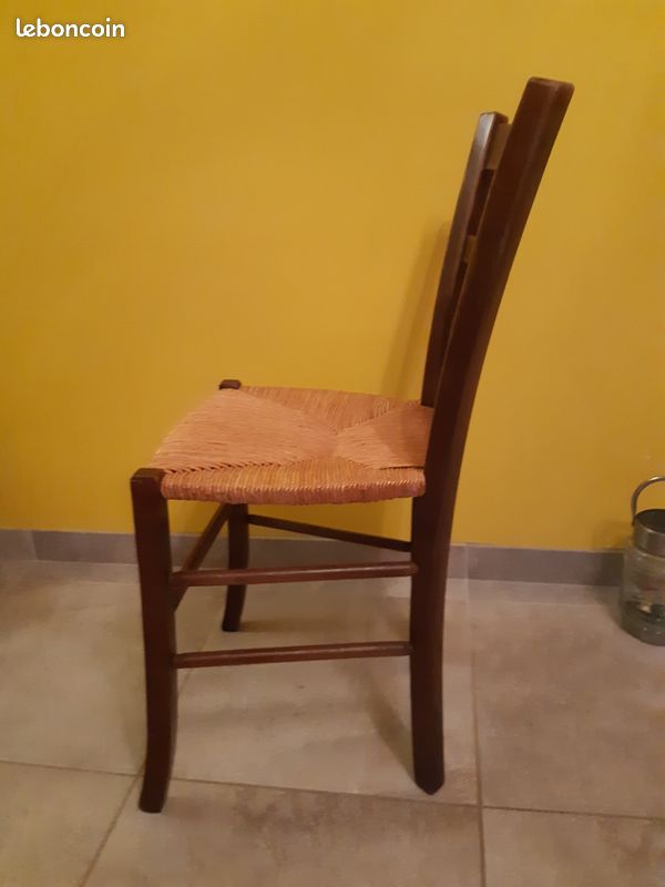 Chaise en bois (image 2)