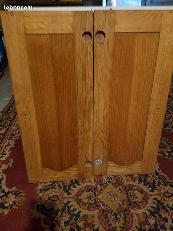Placard en chêne 3 étagères avec 2 portes (image 2)