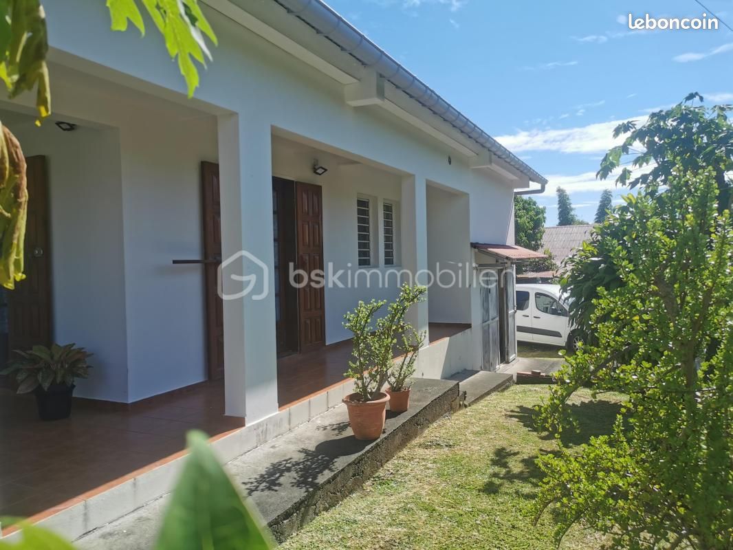 Maison 5 pièces 149 m² · à Saint-Benoît · 149 m² · 379 800 €