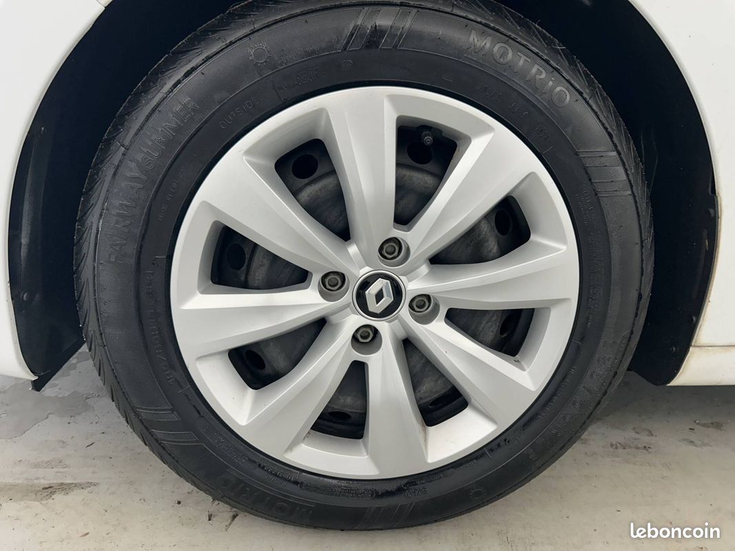 RENAULT Clio SCe 65 Authentic (image 19)