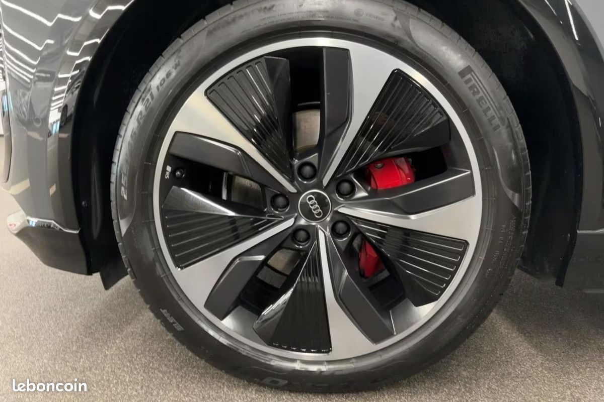 AUDI Q6 E-TRON 367ch Quattro S line (image 9)