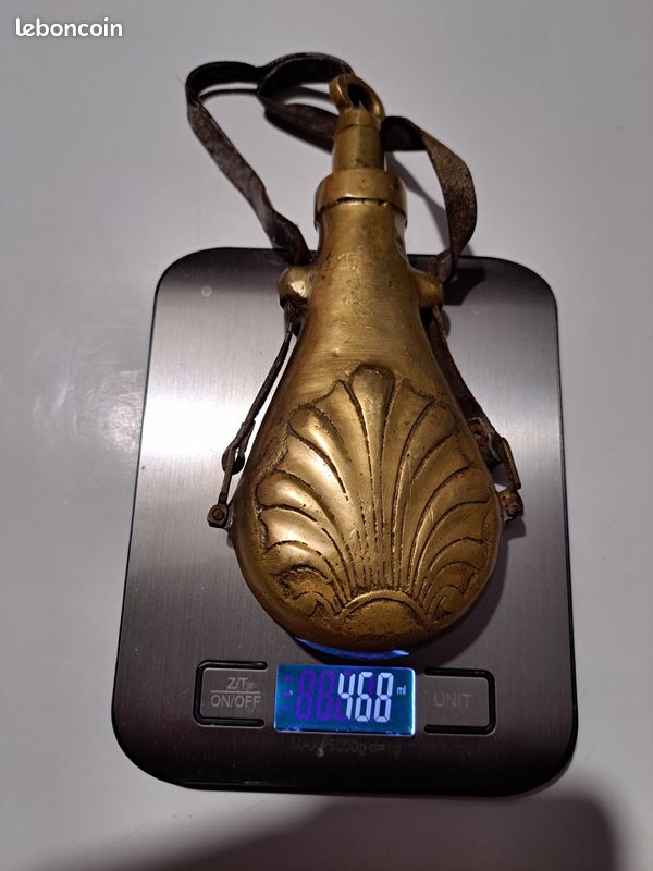 Poire à poudre à fusil américaine ancienne en cuivre 19e Old US gunpowder pear | eBay