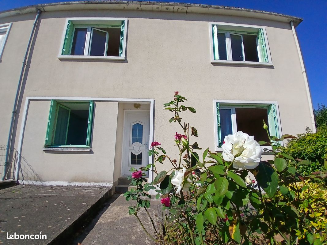 Maison 5 pièces 92 m² · à Terres-de-Haute-Charente · 92 m² · 83 900 €