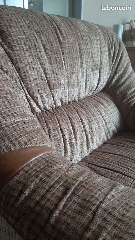 Fauteuil en velours (image 3)