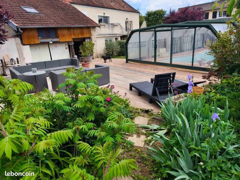Maison 6 pièces 160 m² · à Venarey-les-Laumes · 160 m² · 215 000 €