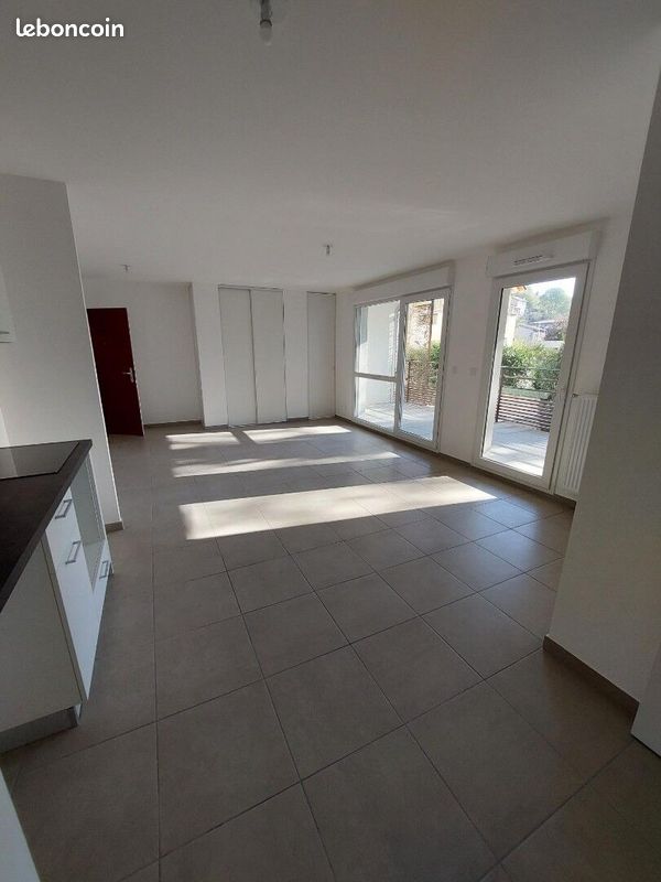 Appartement 3 pièces 65 m² · à Chasse-sur-Rhône · 65 m² · 818 €