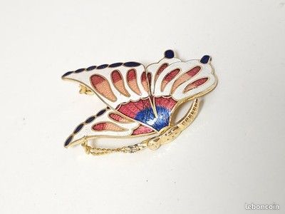 Broche Ancienne émaillée NORMANDIE - Hauteur 2.5 Cm - Alliage Doré - Occasion (état à Voir En Photos)