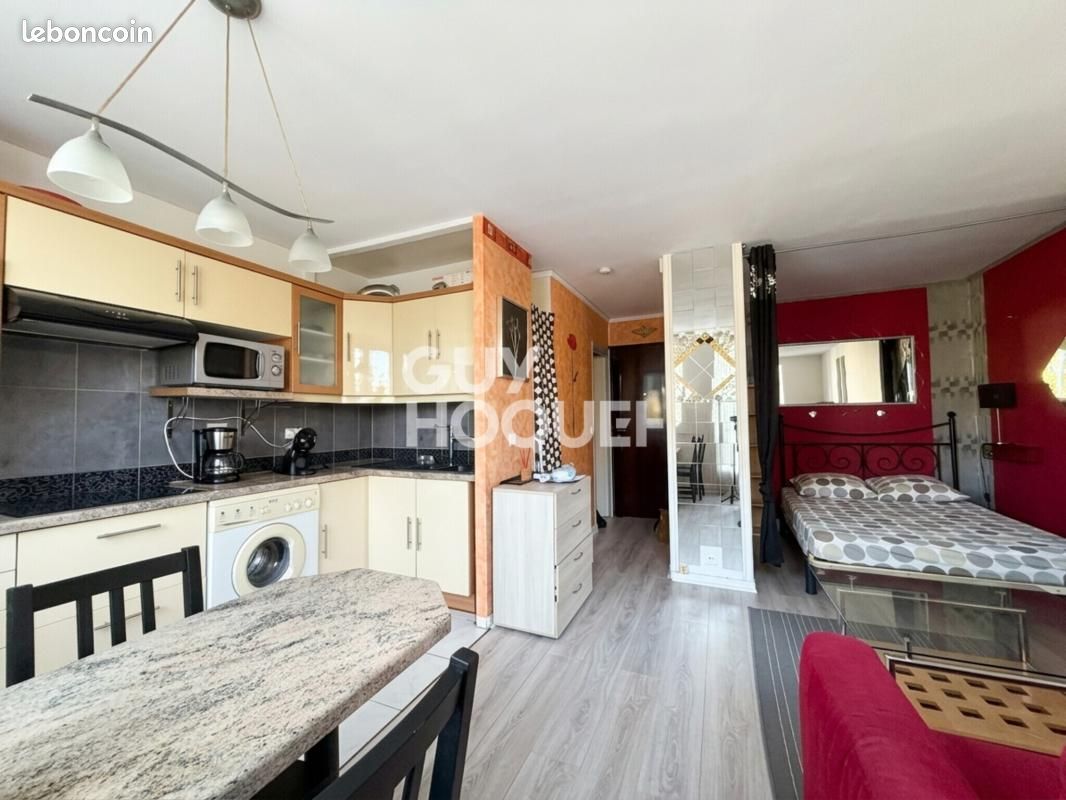 Appartement 1 pièce 27 m² · à Rueil-Malmaison · 27 m² · 900 €/mois