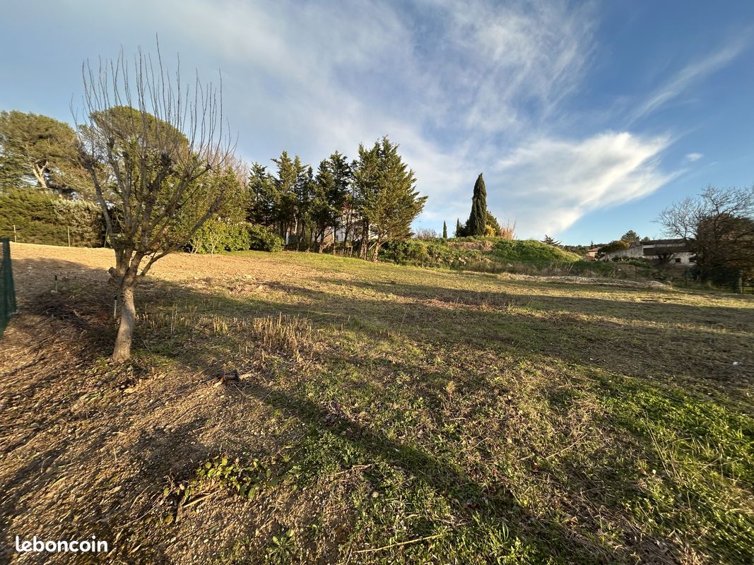 Terrain 1021 m² · à Cabriès · 1 021 m² · 495 000 €