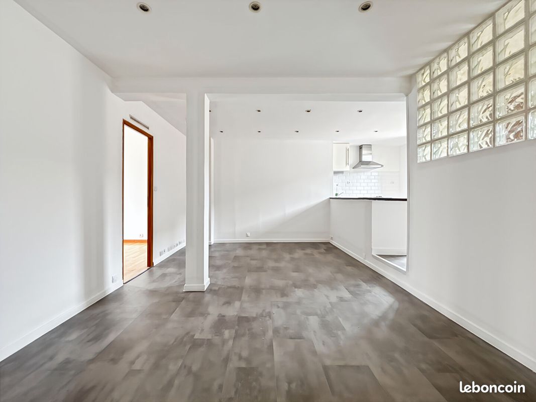 Appartement 3 pièces 49 m² · à Mantes-la-Jolie · 49 m² · 157 000 €