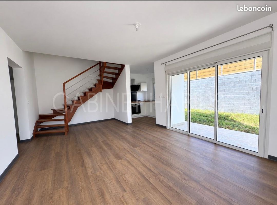 Maison 4 pièces 75 m² · à Petite-Île · 75 m² · 1 300 €/mois