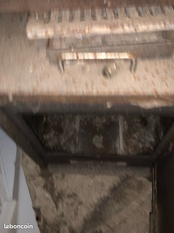 Poêle à bois (image 1)