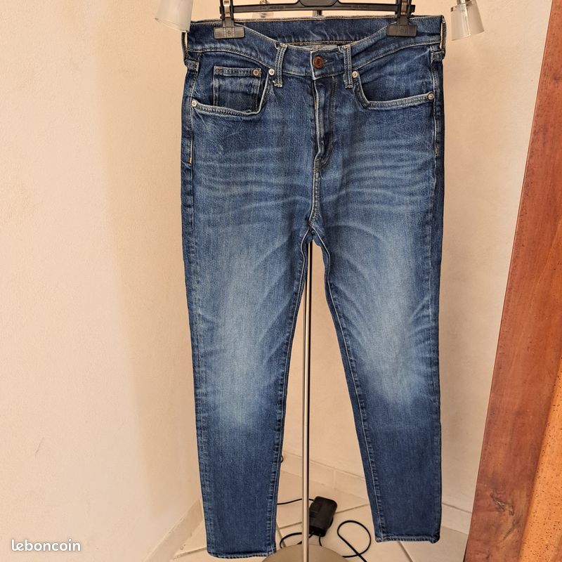 Jean Homme H&M Taille 32 - Occasion Très Bon état - Coupe Regular - Longueur Intérieure 31 Pouces