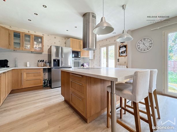 Maison 6 pièces 126 m²