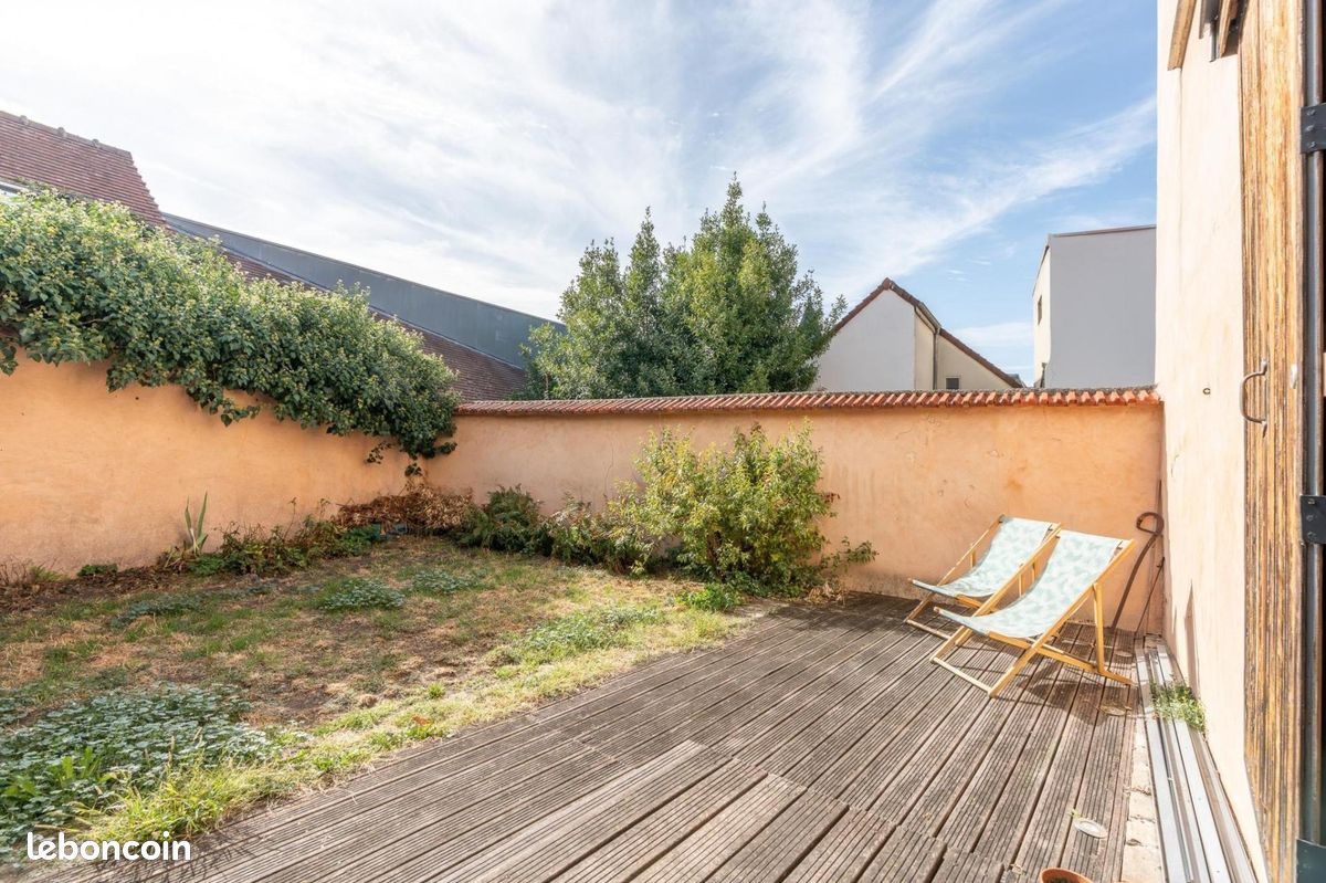 Maison 9 pièces 250 m² · à Fontenay-sous-Bois · 250 m² · 1 095 000 €