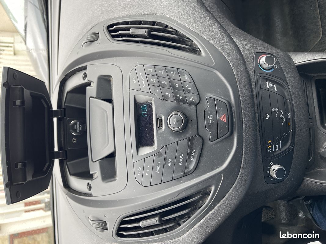 Ford TRANSIT COURIER 1.0E 100CH TREND EURO6 (image 9)