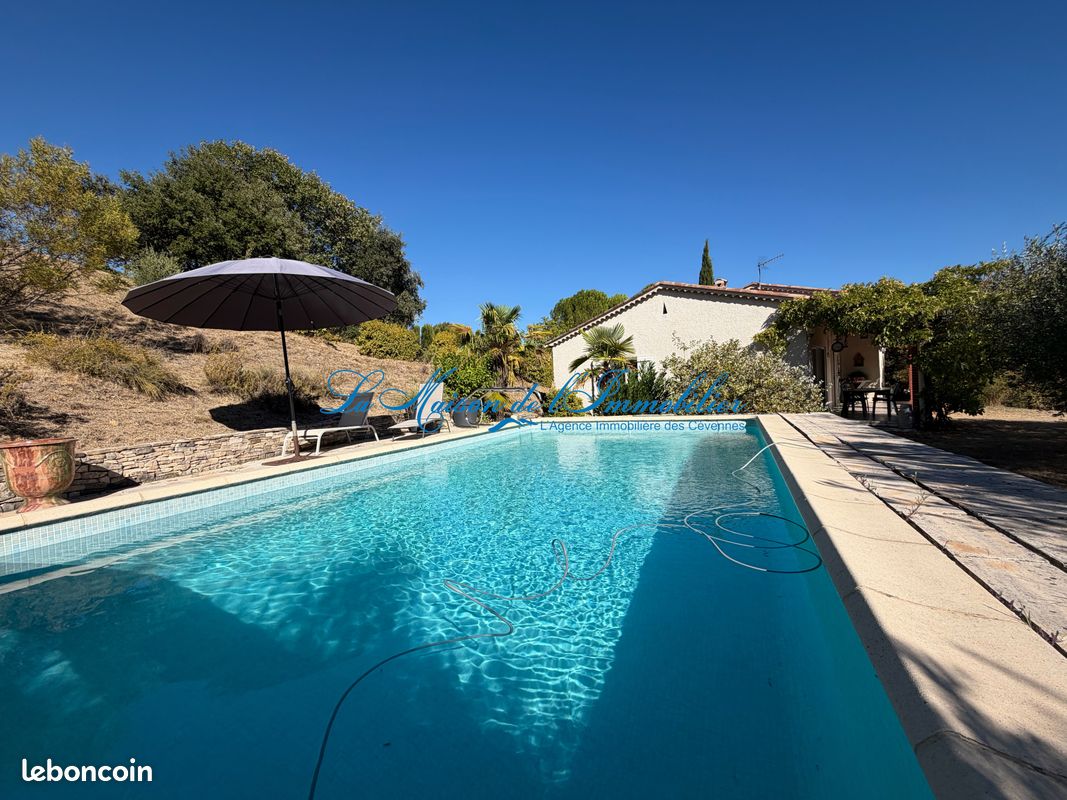 Maison 6 pièces 105 m² · à Saint-Hilaire-de-Brethmas · 105 m² · 393 000 €