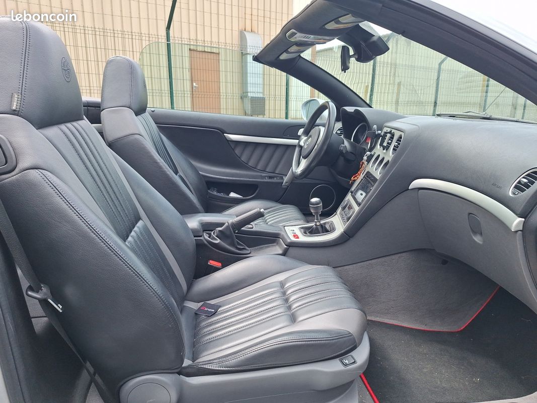 ALFA ROMEO SPIDER 3.2 V6 JTS Q4 260ch CABRIOLET - 77 400 km - Garantie 12 mois (image 9)