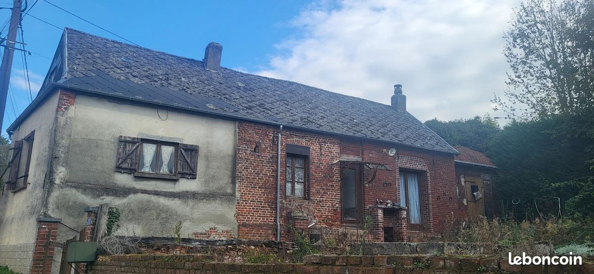 Maison 3 pièces 83 m² · à Arquèves · 83 m² · 53 000 €