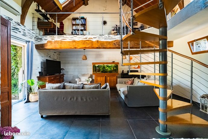 Propriété 8 pièces 154 m²