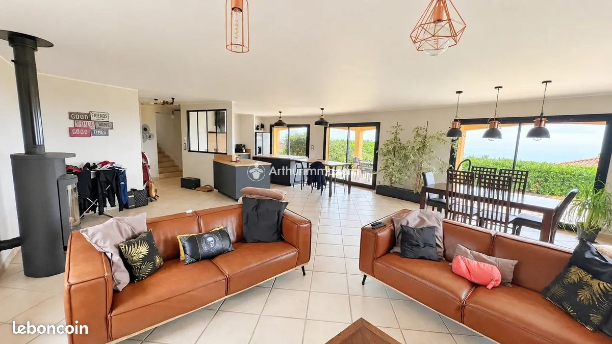 Maison 6 pièces 151 m² · à Millau · 151 m² · 465 000 €