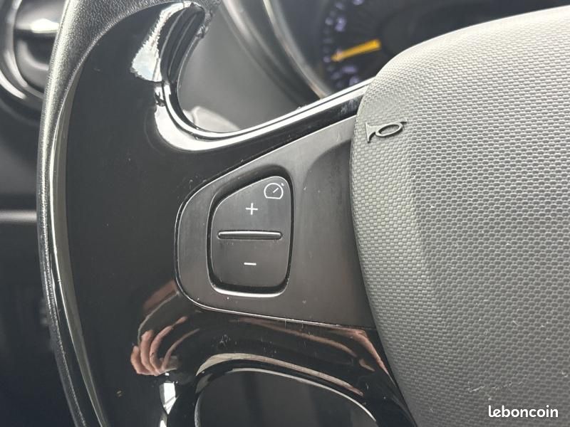 Renault Captur 1.5 dCi 90ch Stop&Start energy Intens eco² (image 14)